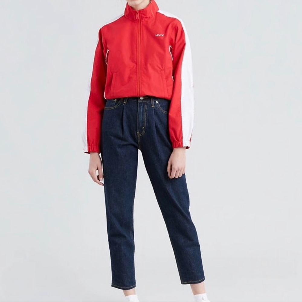 Levi’s Premium Denim Mom Jeans Sz 27